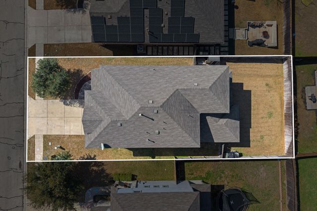 104 Buescher CV, Hutto, TX 78634