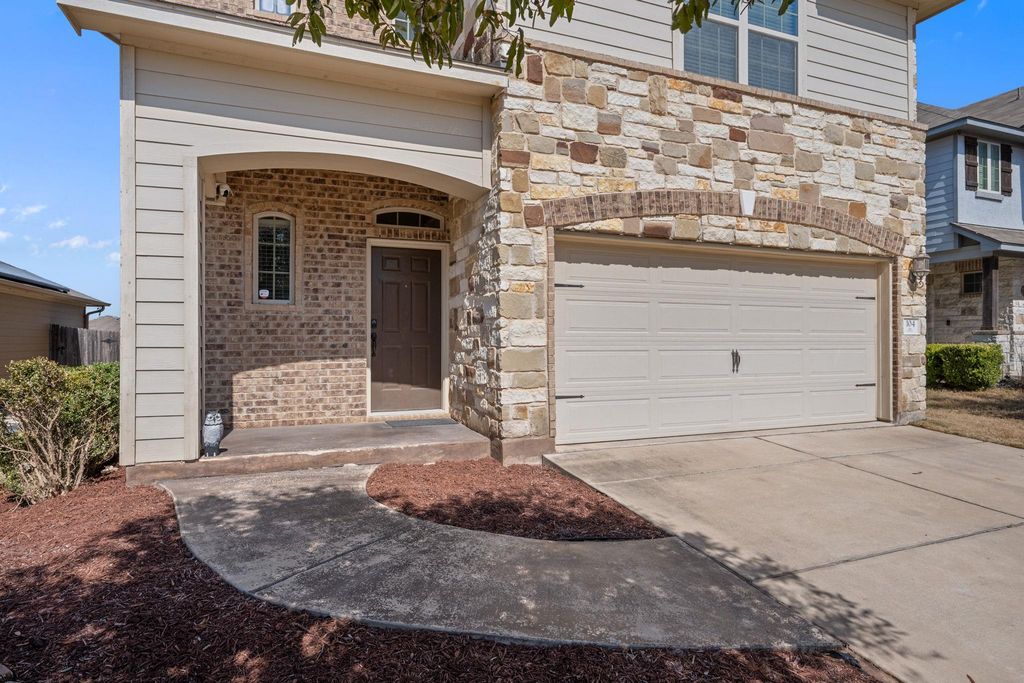 104 Buescher CV, Hutto, TX 78634