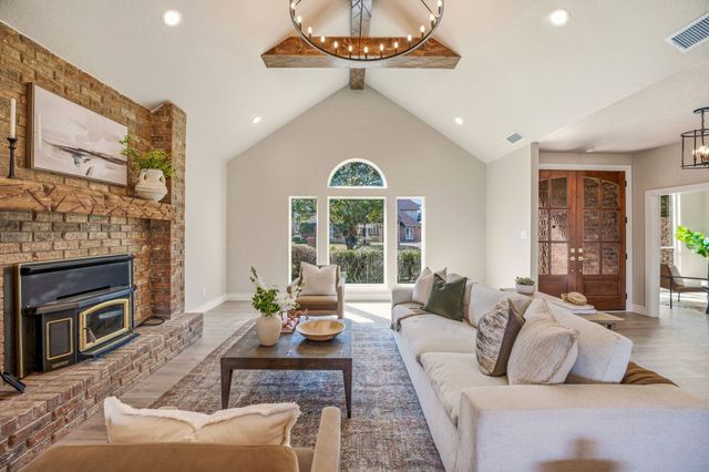 2309 River Road, Granbury, TX 76048