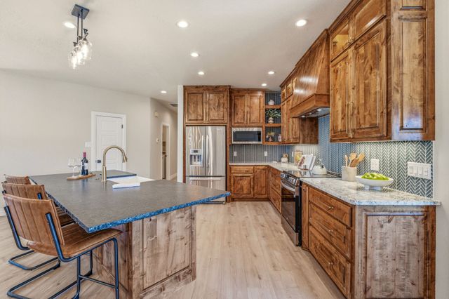 2309 River Road, Granbury, TX 76048