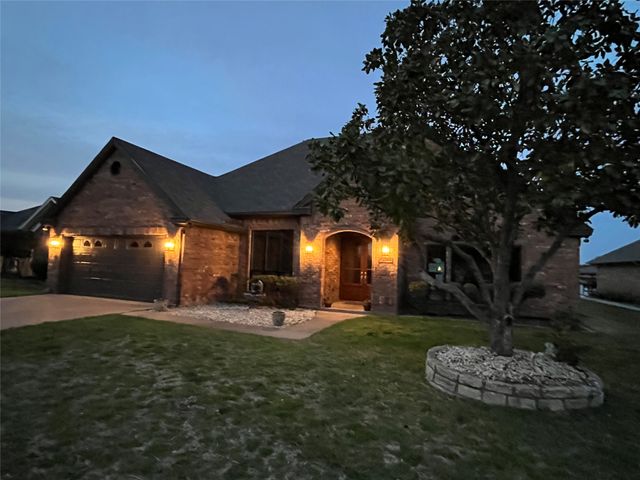 2309 River Road, Granbury, TX 76048