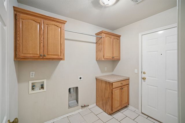 11283 S 274th East Avenue, Coweta, OK 74429