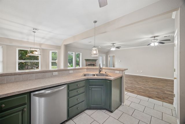 11283 S 274th East Avenue, Coweta, OK 74429
