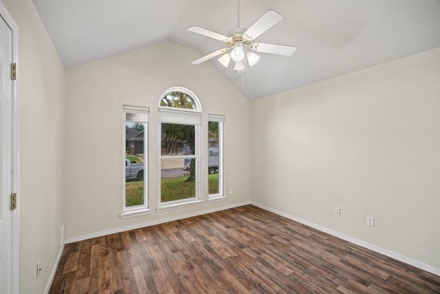 11283 S 274th East Avenue, Coweta, OK 74429