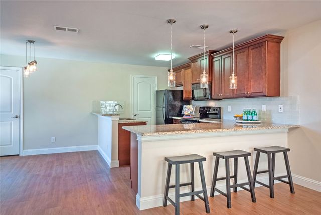 5616 Preston Oaks Road 110, Dallas, TX 75254