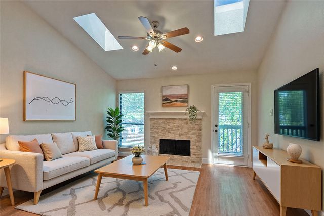 5616 Preston Oaks Road 110, Dallas, TX 75254