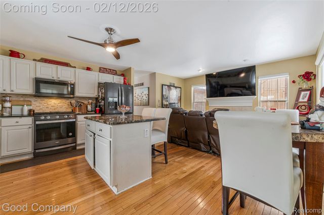 20988 Foxtree Court, Southfield, MI 48075