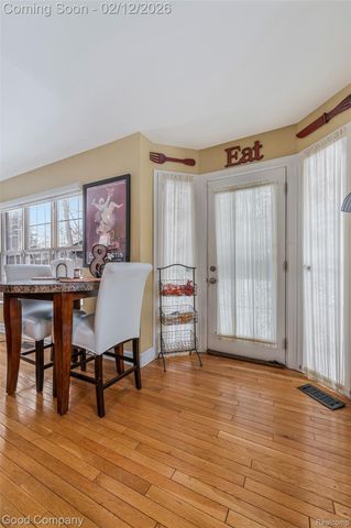 20988 Foxtree Court, Southfield, MI 48075