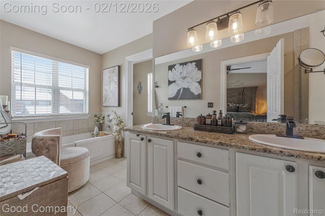 20988 Foxtree Court, Southfield, MI 48075