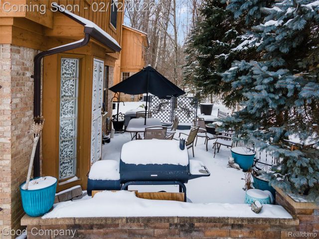 20988 Foxtree Court, Southfield, MI 48075