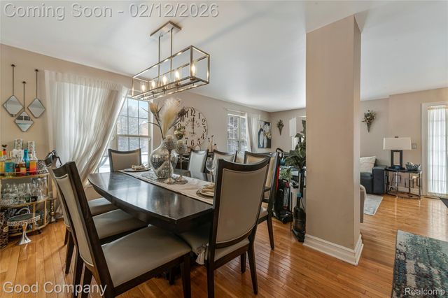 20988 Foxtree Court, Southfield, MI 48075