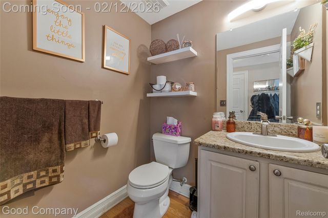 20988 Foxtree Court, Southfield, MI 48075