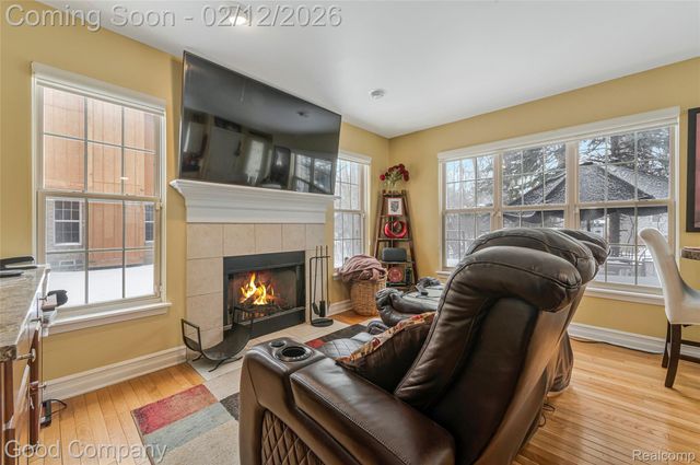 20988 Foxtree Court, Southfield, MI 48075