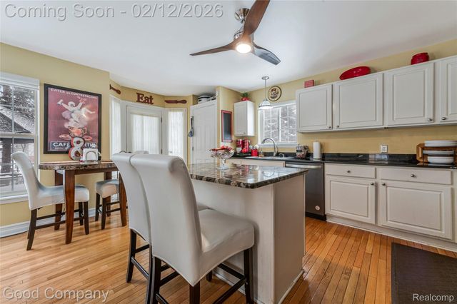 20988 Foxtree Court, Southfield, MI 48075