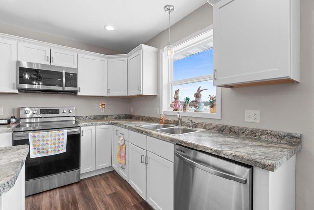 402 TRISTAN DRIVE, Shawano, WI 54166