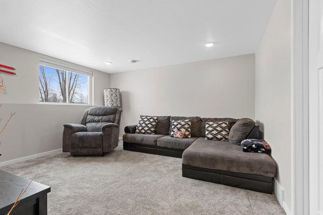 402 TRISTAN DRIVE, Shawano, WI 54166