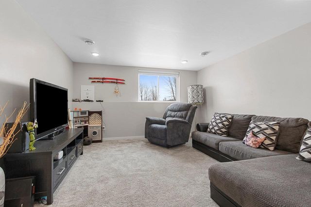 402 TRISTAN DRIVE, Shawano, WI 54166