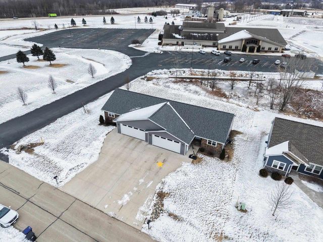 402 TRISTAN DRIVE, Shawano, WI 54166