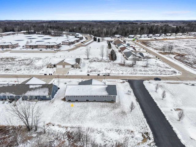 402 TRISTAN DRIVE, Shawano, WI 54166