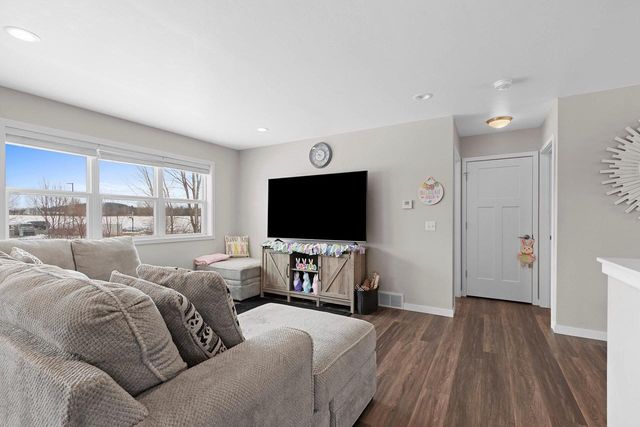 402 TRISTAN DRIVE, Shawano, WI 54166