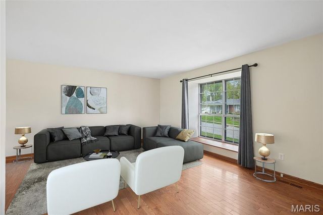 648 Running Creek Drive, Ballwin, MO 63021