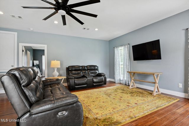 1980 Washington Street, Bay Saint Louis, MS 39520