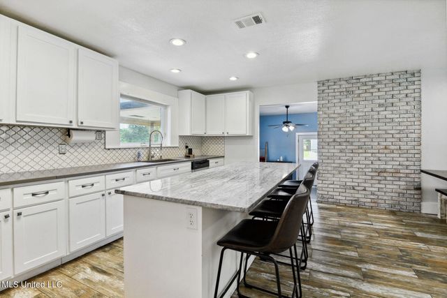 1980 Washington Street, Bay Saint Louis, MS 39520