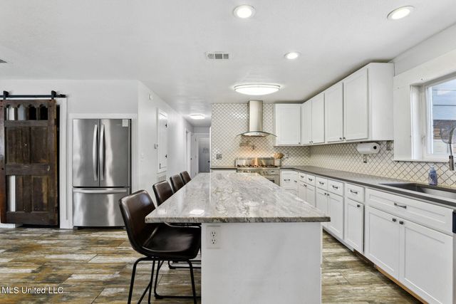 1980 Washington Street, Bay Saint Louis, MS 39520