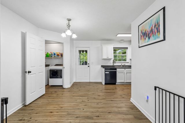 6016 Legacy Dr, Springfield, TN 37172