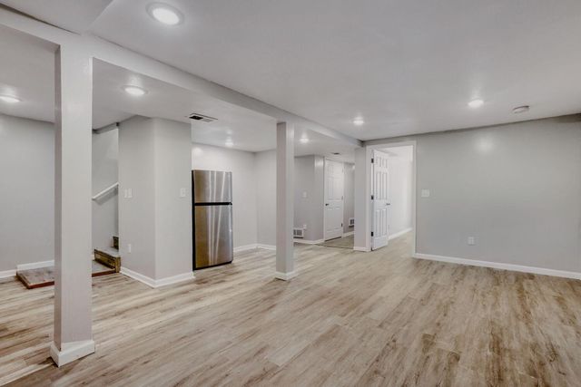 1915 Glenwood Avenue, Minneapolis, MN 55405