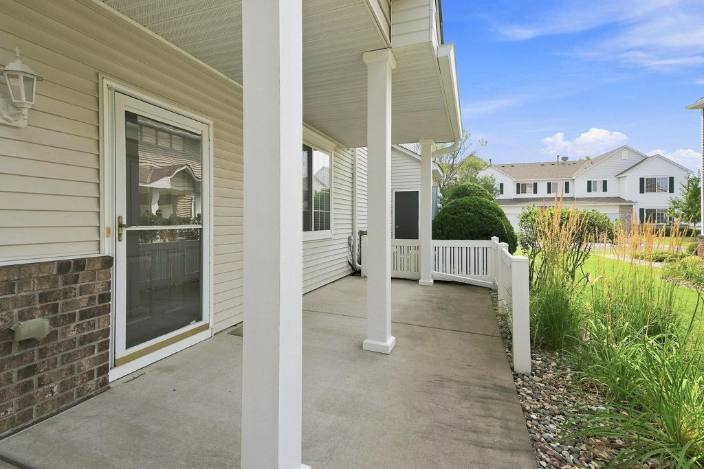 11021 Oak Grove Circle #C, Woodbury, MN 55129 — photo 5