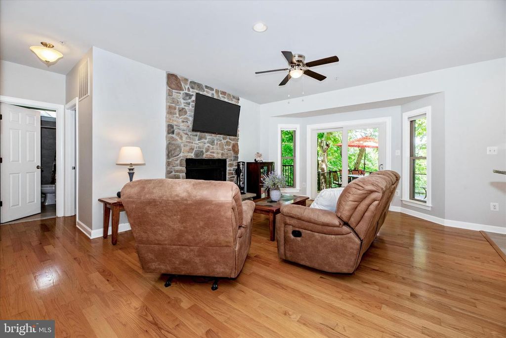 Image 25 of property listing at 10303 MARACAIBO MEWS, New Market, MD 21774