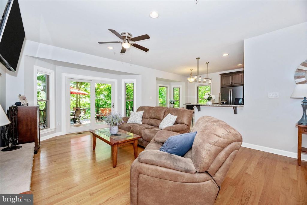 Image 26 of property listing at 10303 MARACAIBO MEWS, New Market, MD 21774