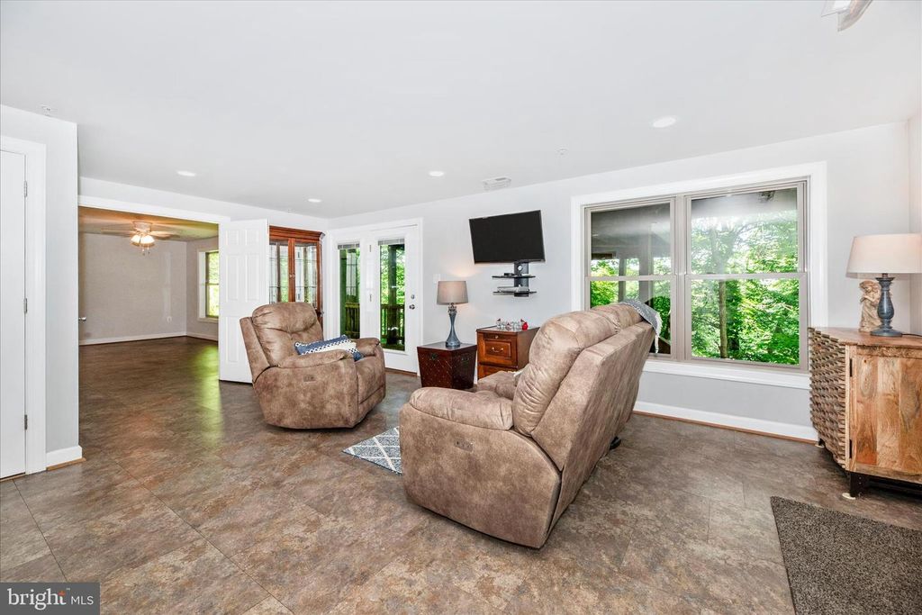 Image 48 of property listing at 10303 MARACAIBO MEWS, New Market, MD 21774
