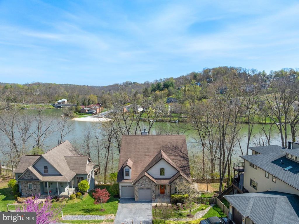 Image 85 of property listing at 10303 MARACAIBO MEWS, New Market, MD 21774