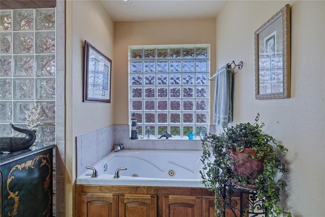 2625 NW 153rd Street, Edmond, OK 73013