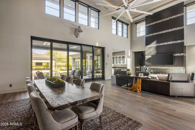 10110 E Siesta Lane, Scottsdale, AZ 85255