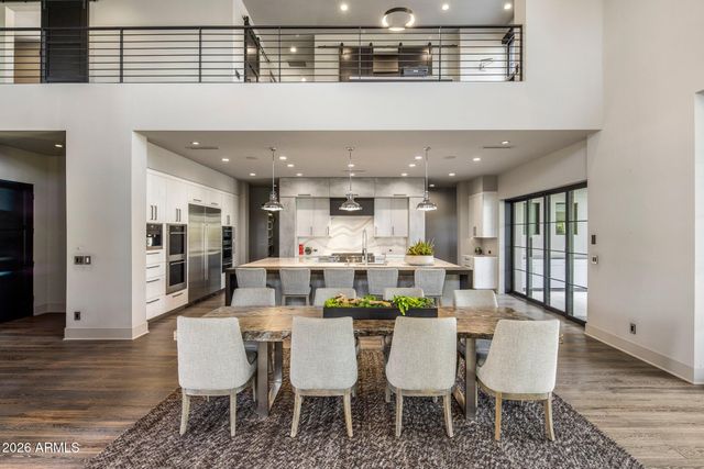 10110 E Siesta Lane, Scottsdale, AZ 85255