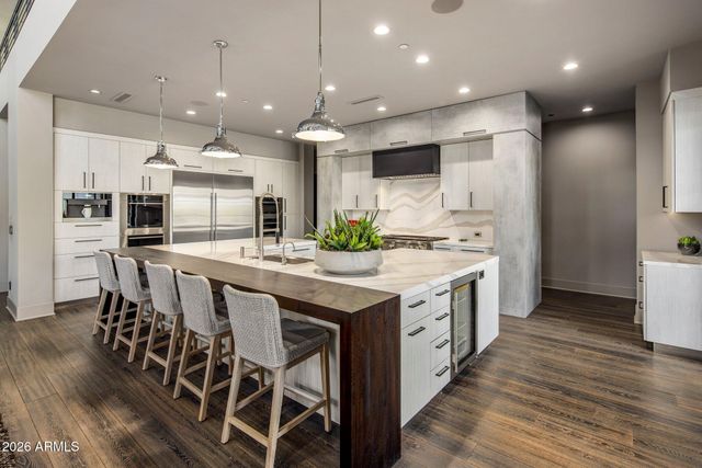 10110 E Siesta Lane, Scottsdale, AZ 85255