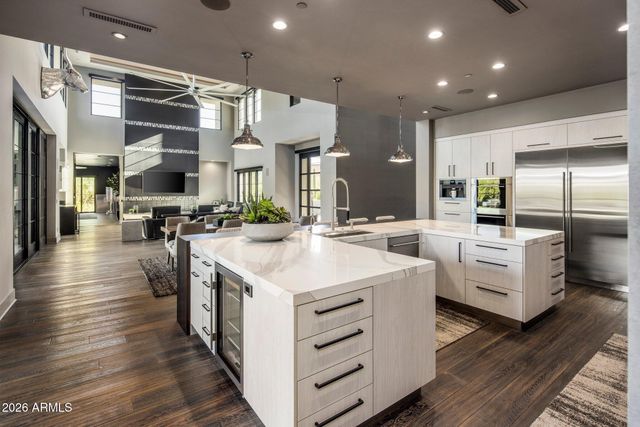 10110 E Siesta Lane, Scottsdale, AZ 85255