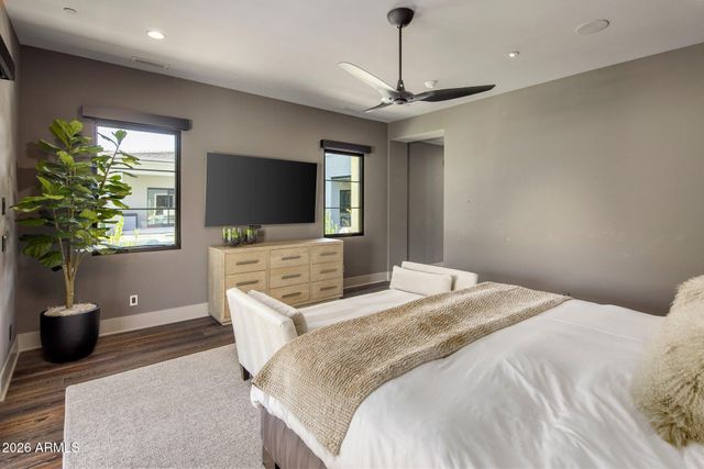 10110 E Siesta Lane, Scottsdale, AZ 85255