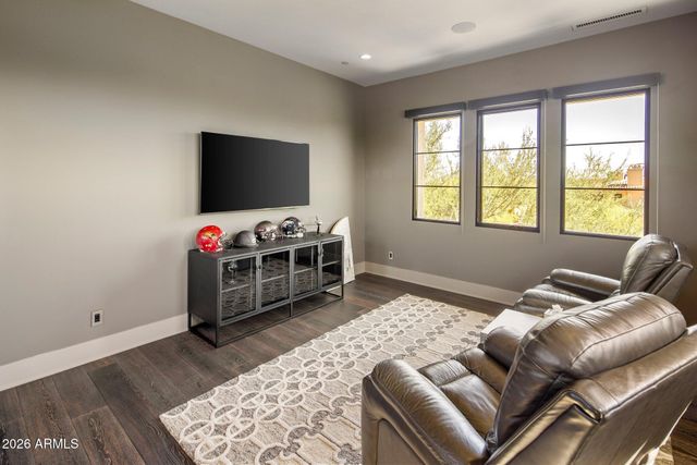 10110 E Siesta Lane, Scottsdale, AZ 85255