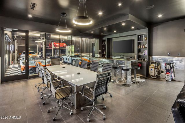 10110 E Siesta Lane, Scottsdale, AZ 85255