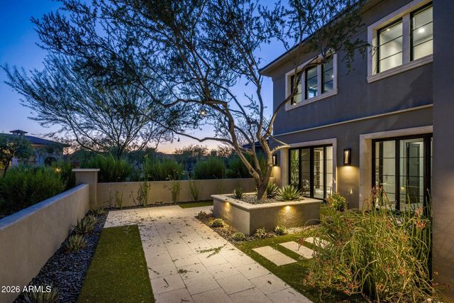 10110 E Siesta Lane, Scottsdale, AZ 85255