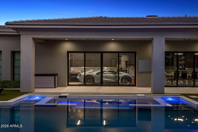 10110 E Siesta Lane, Scottsdale, AZ 85255