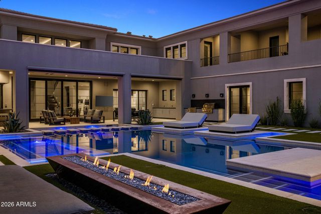 10110 E Siesta Lane, Scottsdale, AZ 85255