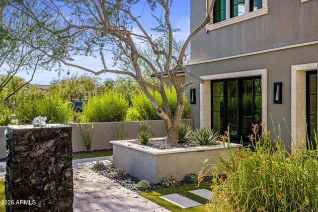 10110 E Siesta Lane, Scottsdale, AZ 85255