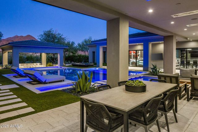 10110 E Siesta Lane, Scottsdale, AZ 85255