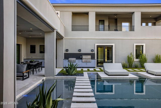 10110 E Siesta Lane, Scottsdale, AZ 85255