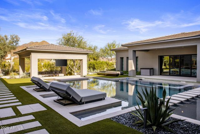 10110 E Siesta Lane, Scottsdale, AZ 85255